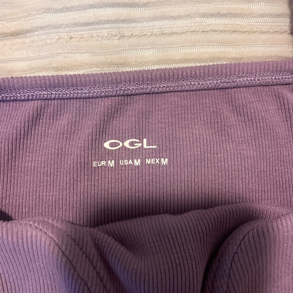 OGL Lavender Ribbed Crop Top - Picture 2 of 3